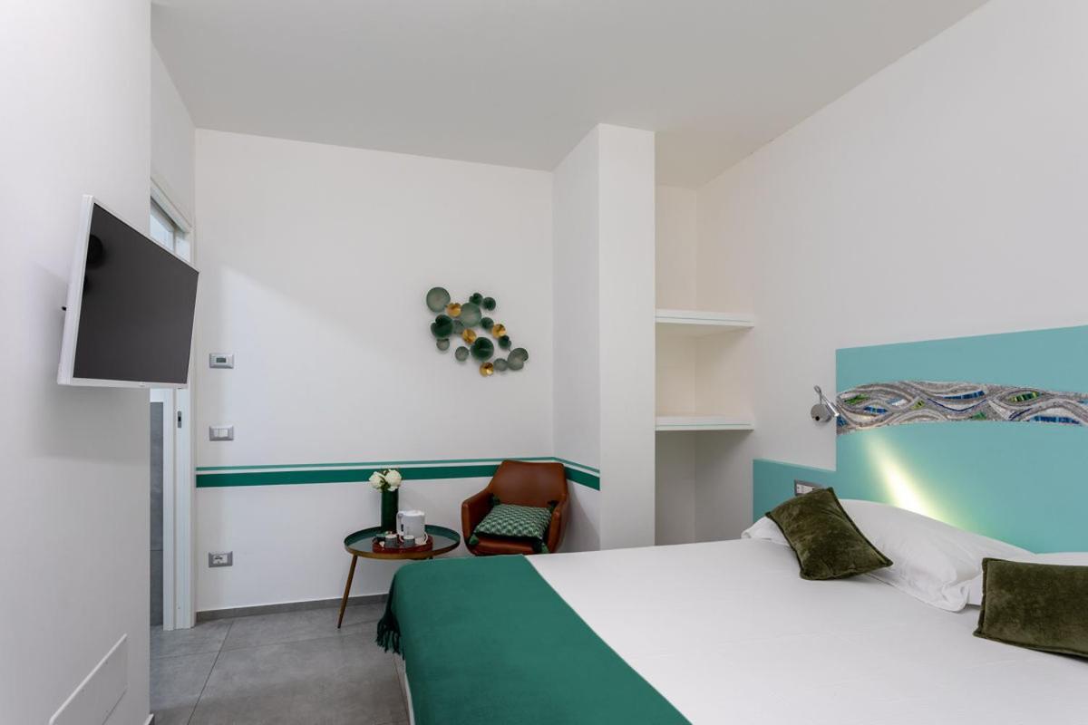 Little Square Arona Hotel ภายนอก รูปภาพ
