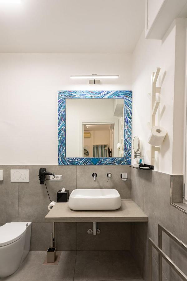 Little Square Arona Hotel ภายนอก รูปภาพ