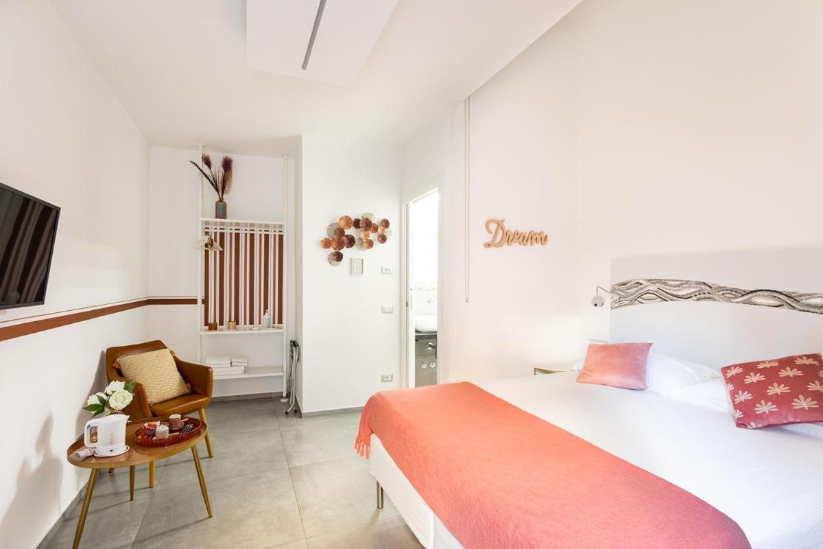 Little Square Arona Hotel ภายนอก รูปภาพ