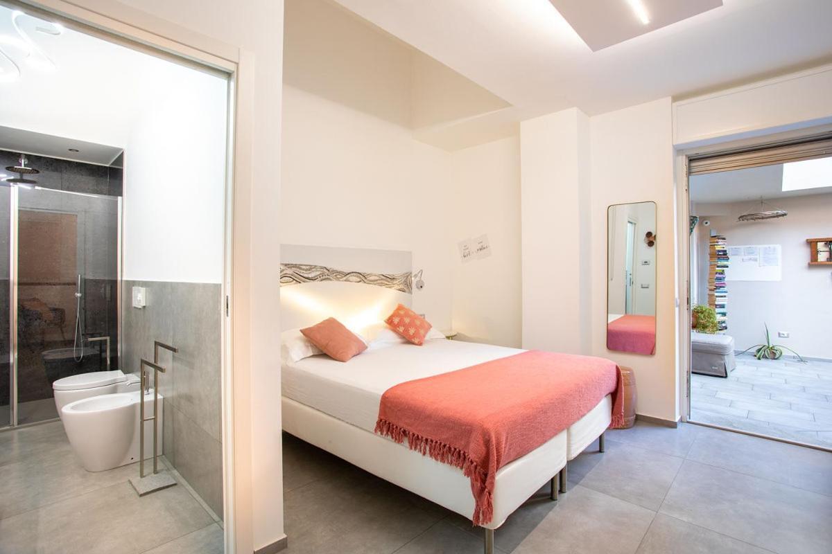Little Square Arona Hotel ภายนอก รูปภาพ
